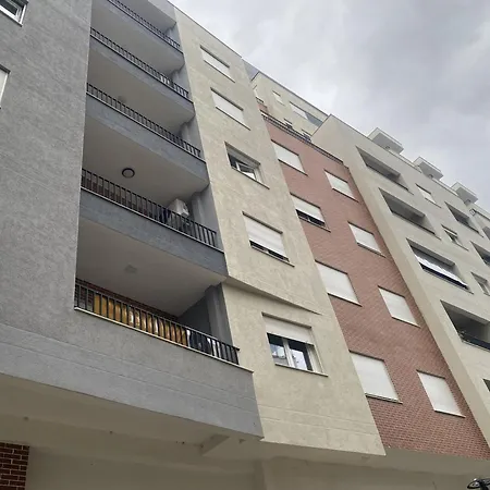 New Bazaar Essil Flat With Parking